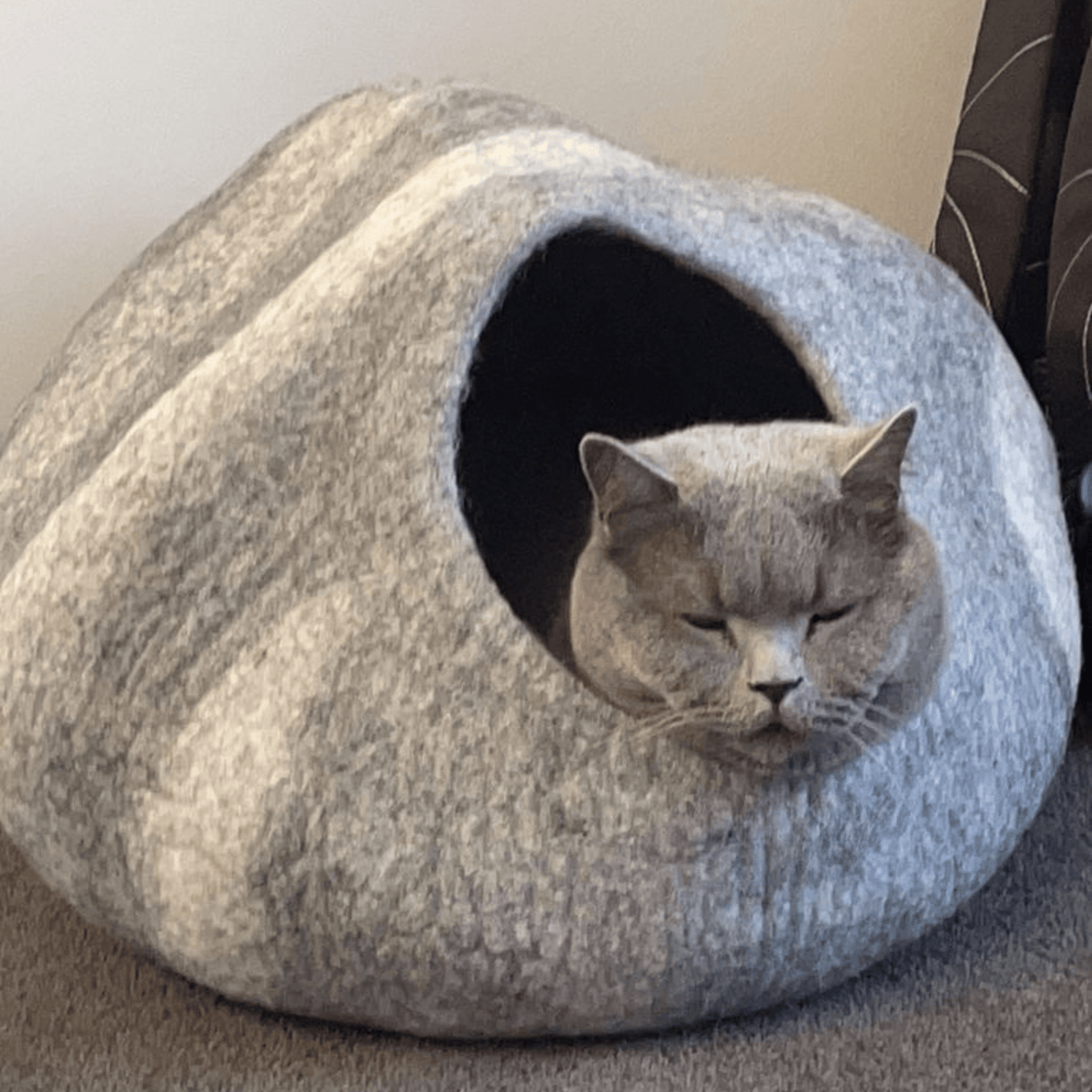 Handmade Felt Cat Cave – Light Grey River Stone - Pryde Pets